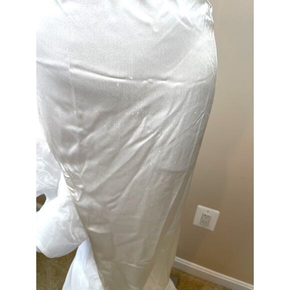 Retrofete Kaitlin Ruffle High Low Cutout White Maxi Dress Size Small - Picture 7 of 14